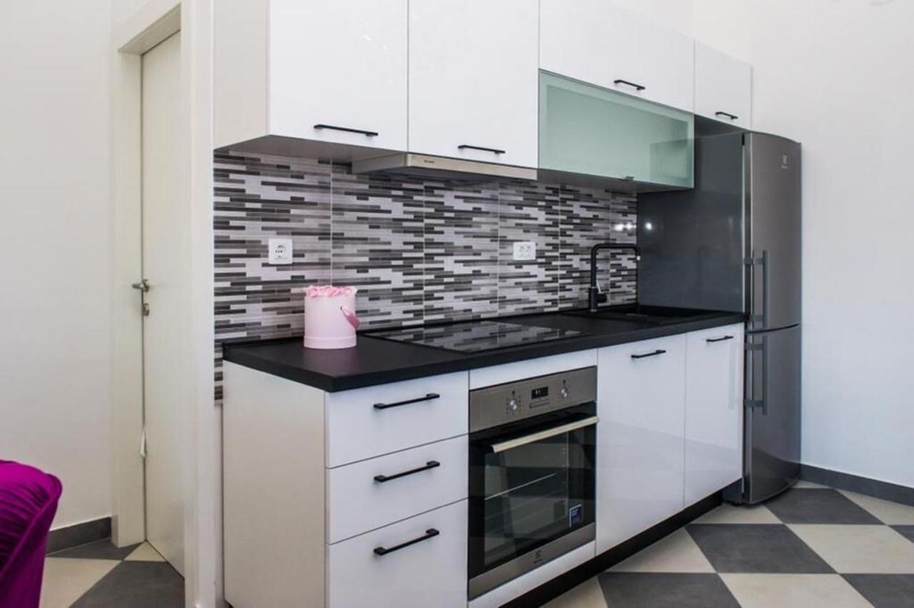Apartments Zdeslav Rogoznica  Extérieur photo