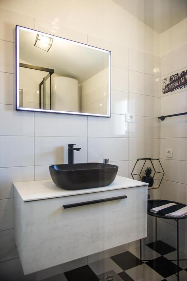 Apartments Zdeslav Rogoznica  Extérieur photo
