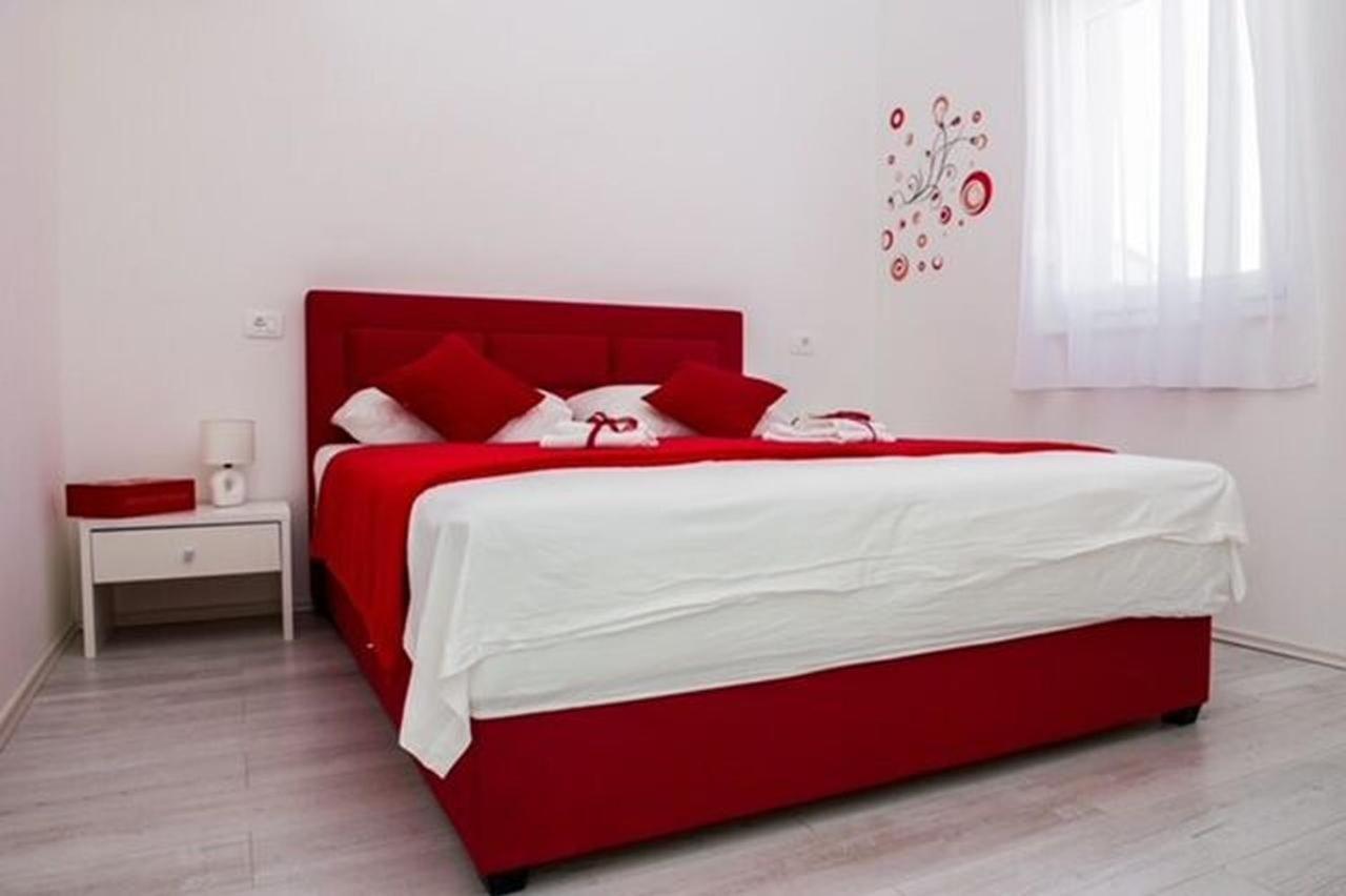Apartments Zdeslav Rogoznica  Extérieur photo